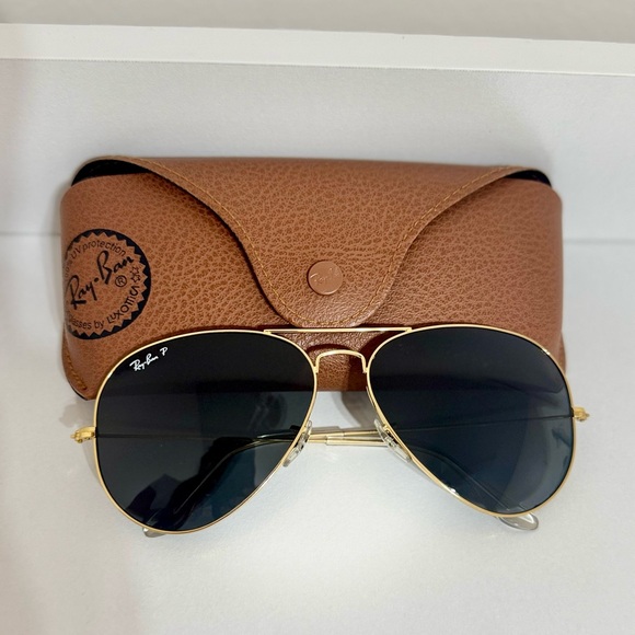 Ray-Ban Accessories - Unisex Ray-Ban Black and Gold Aviator Sunglasses